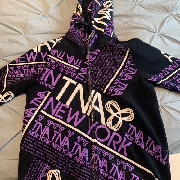 TNA ZIP UP - Picture 1 of 2